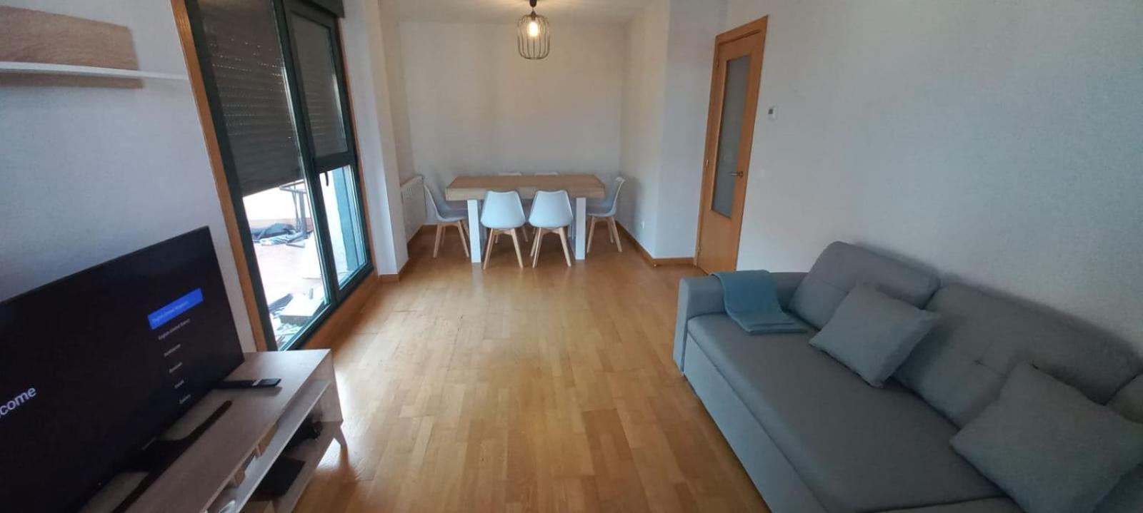 Apartamento Con 2 Dormitorios, Garaje Y Terraza Junto A Valladolid Luaran gambar